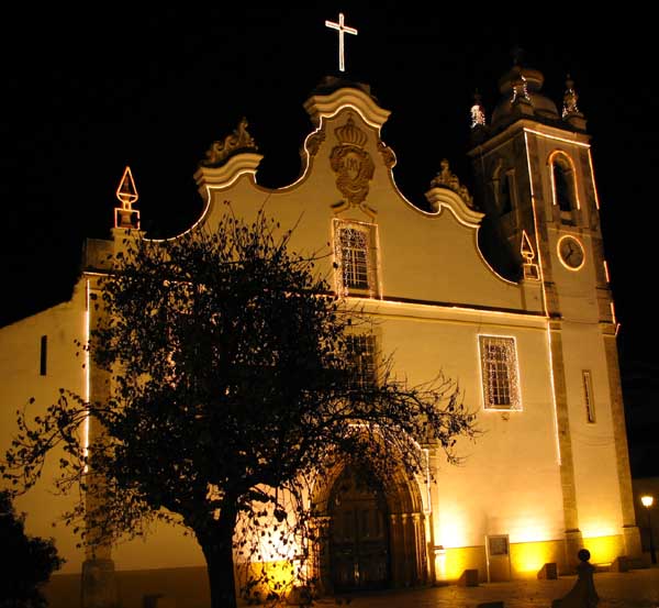 Portimao cathedral at night