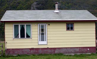 Newfoundland house with door and no stairs